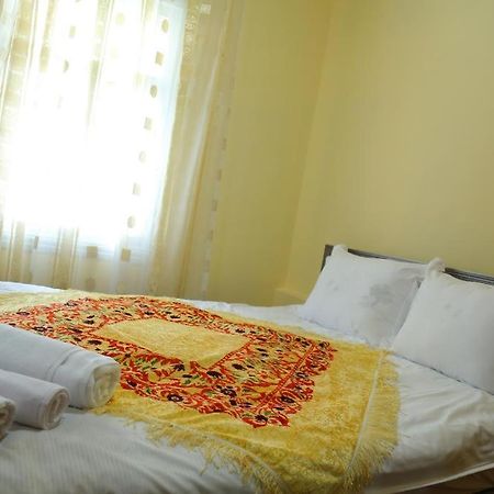 Registan Center Hotel Samarkand Bagian luar foto